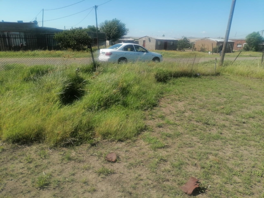 2 Bedroom Property for Sale in Botshabelo Free State